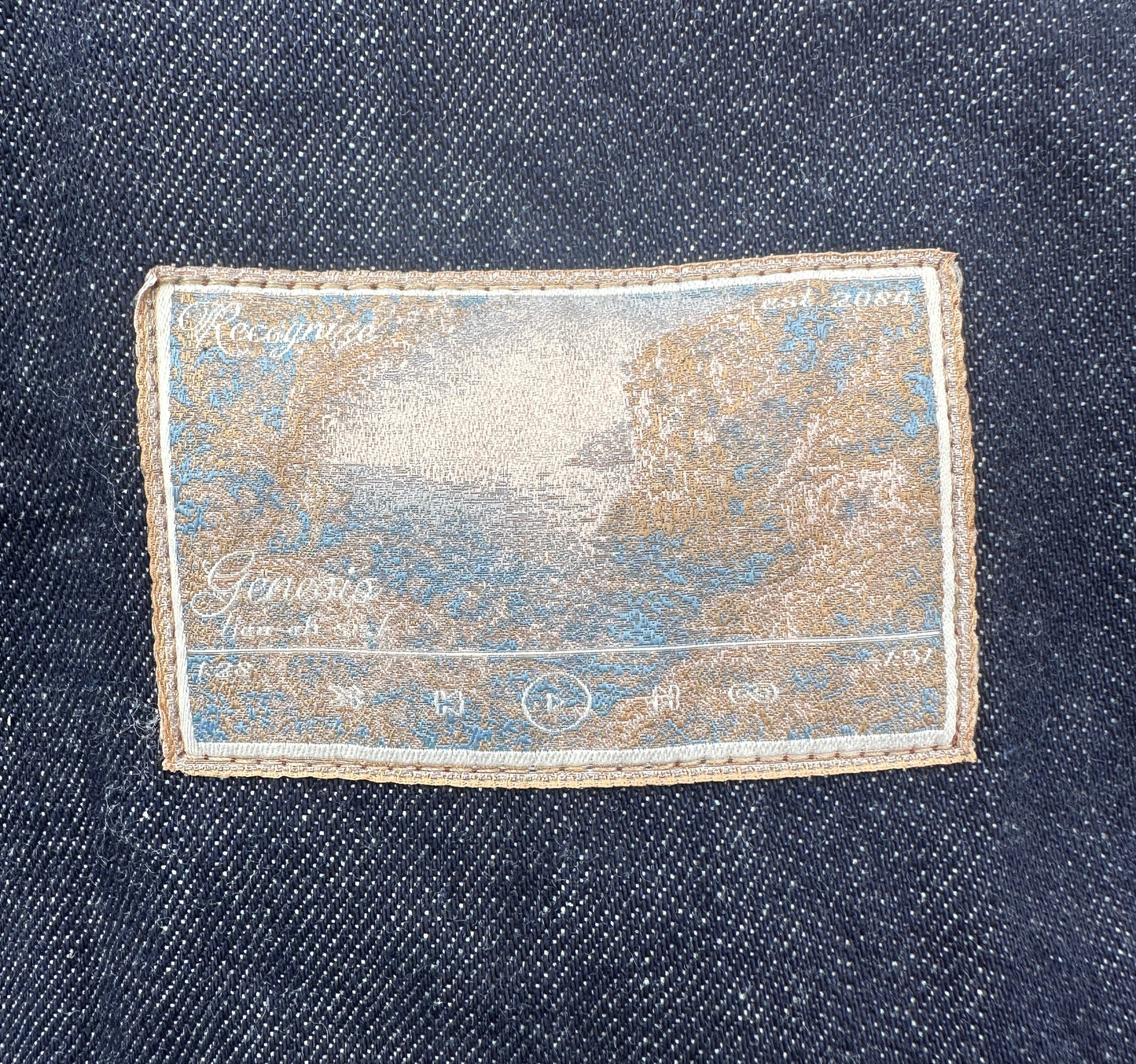 genesis button up
