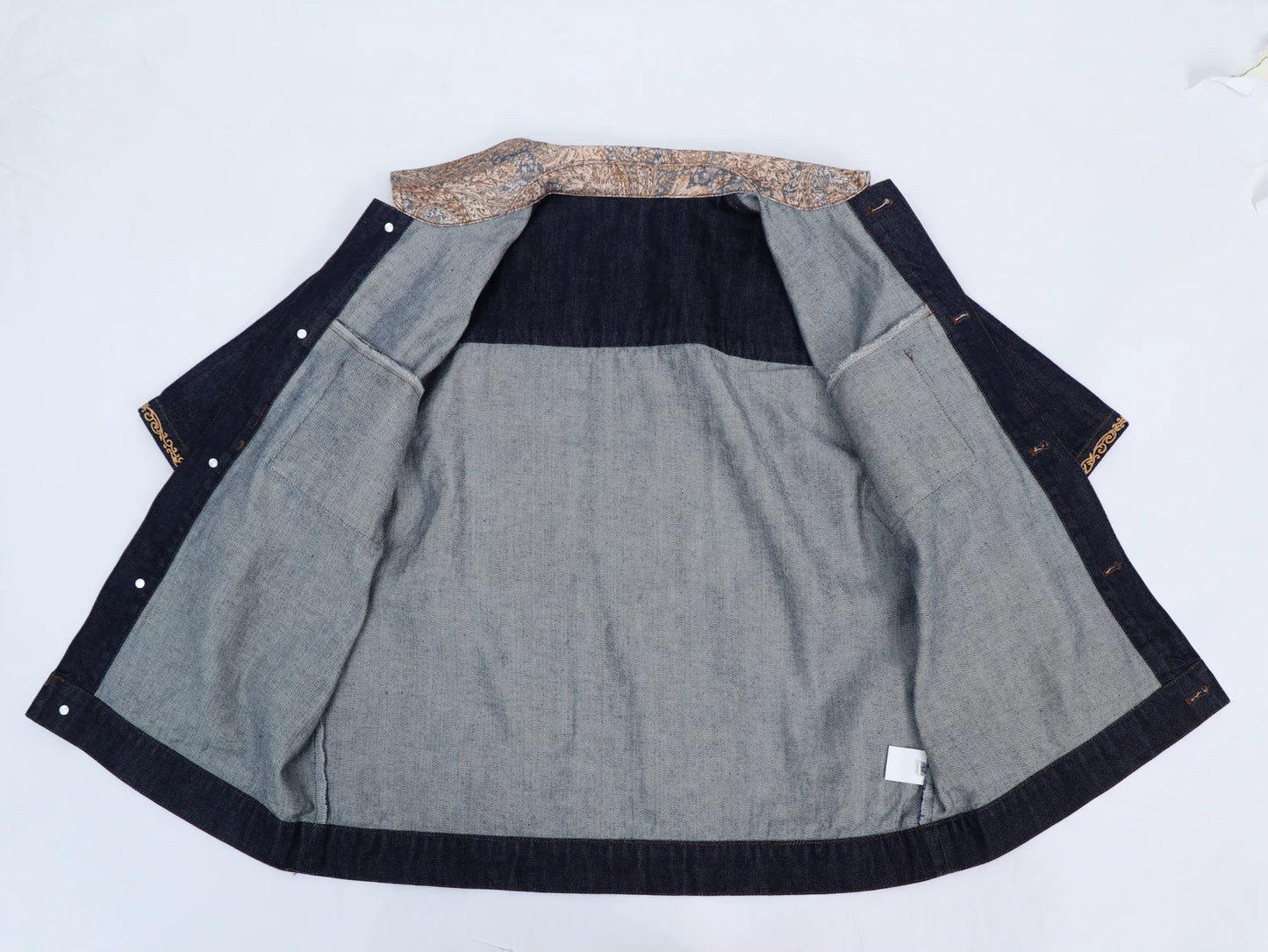 genesis button up